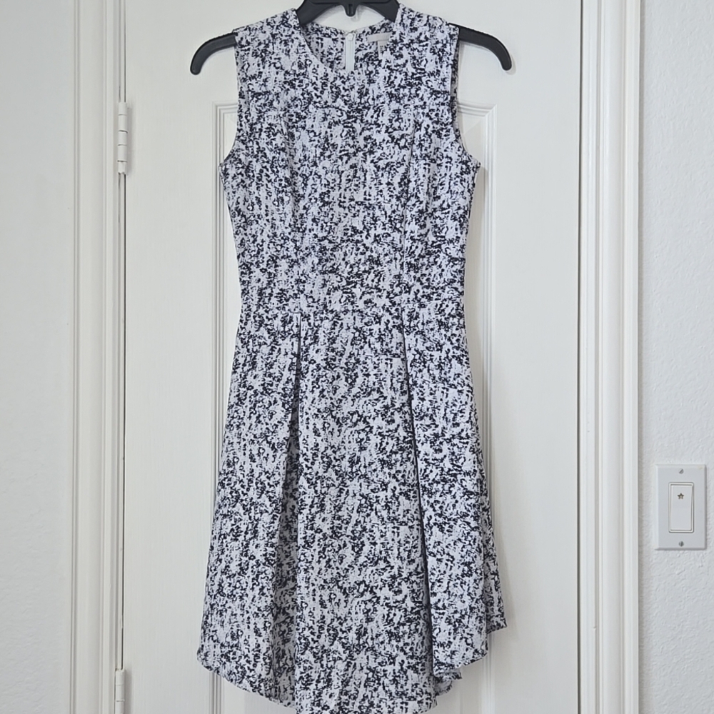 H&M Gray And White A Line Marbled Dress - Size 2